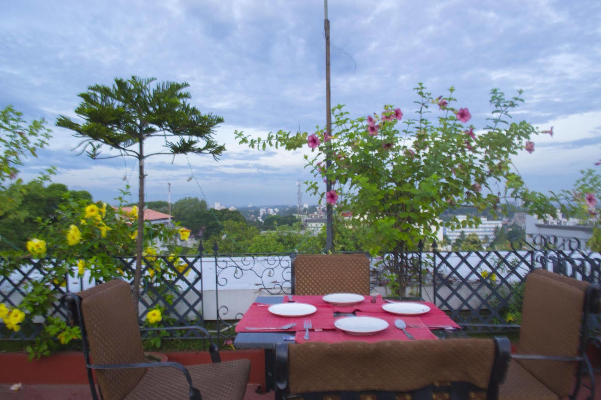 Hotel Pankaj Thiruvananthapuram Exterior photo
